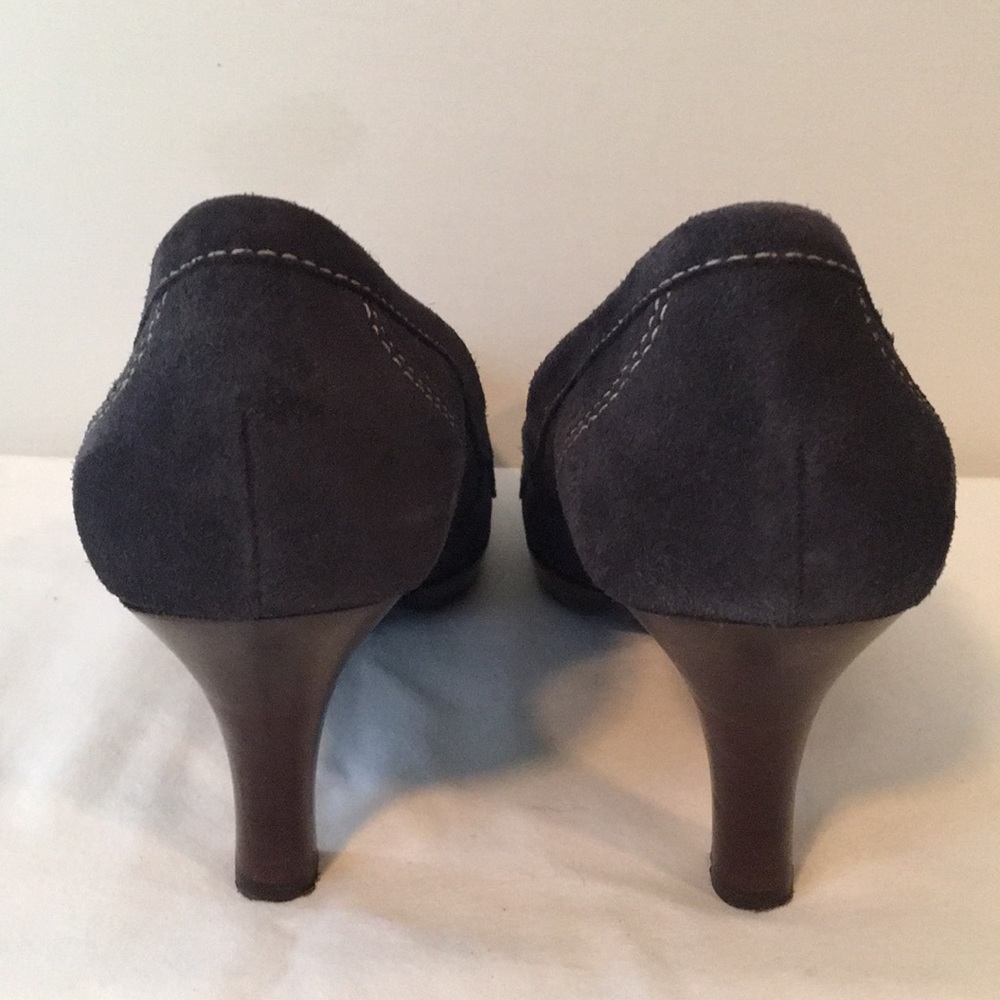 EUC Talbots Blue Suede Heels. Sz9.5 - Picture 5 of 7